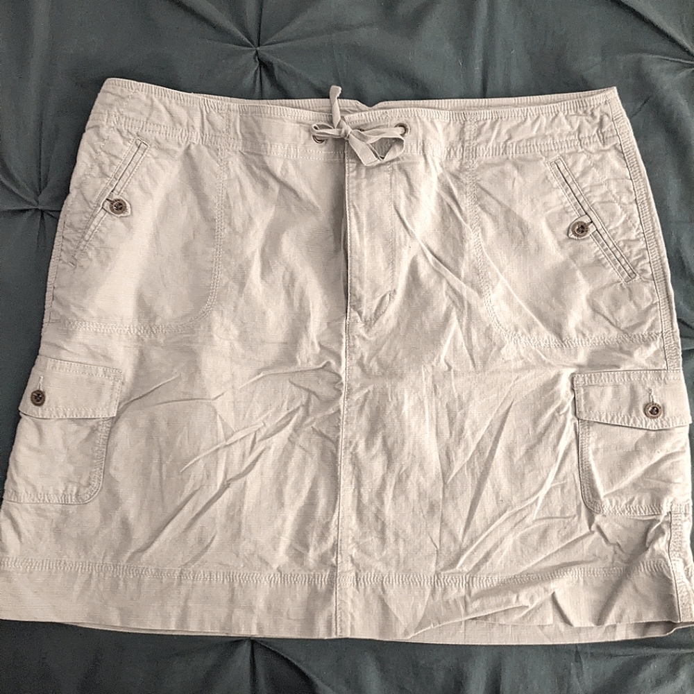 LLBean Gray/Blue Cargo Skirt Size 18